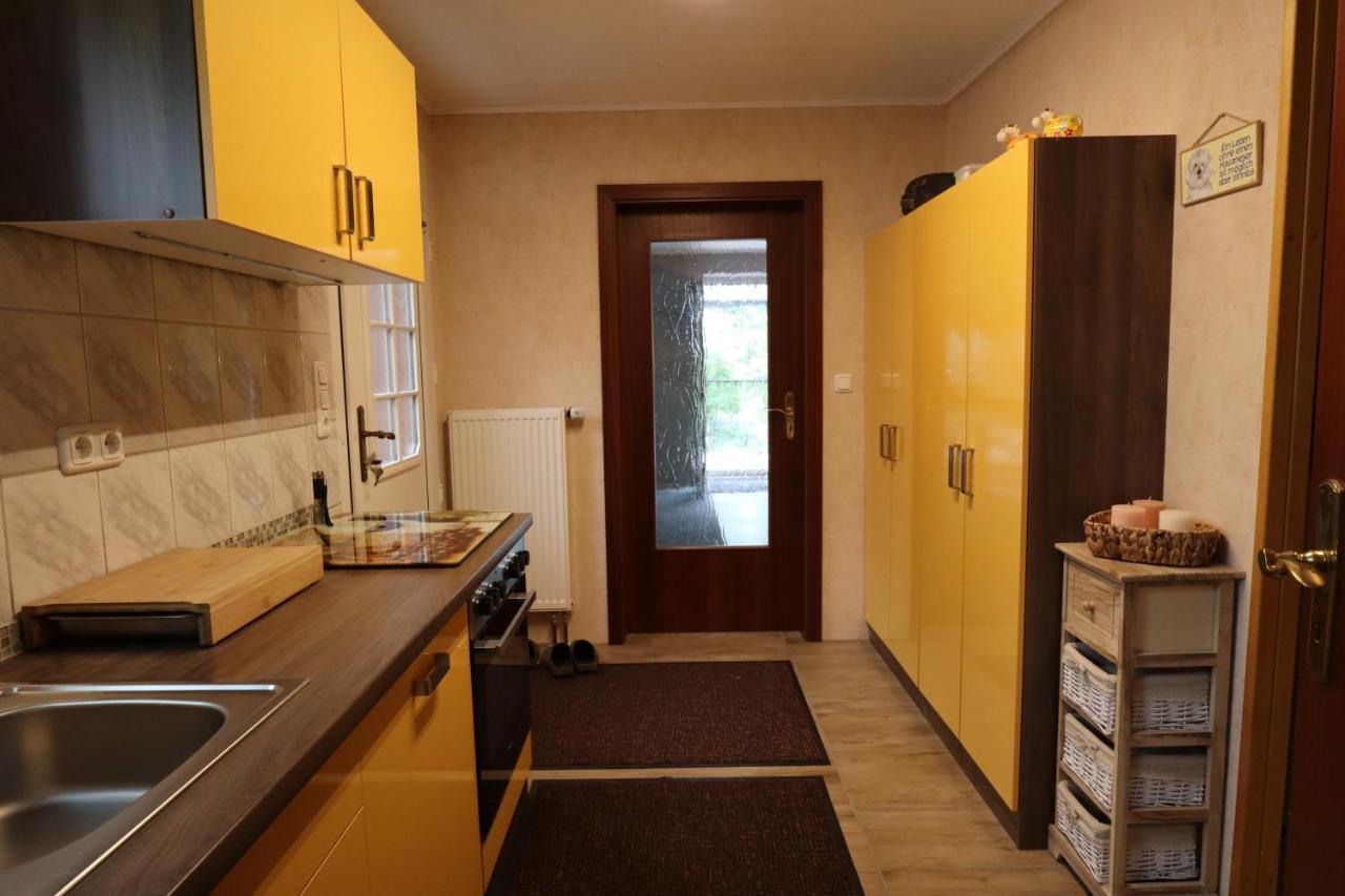 הוילה Krummhörn Haus Flieder מראה חיצוני תמונה