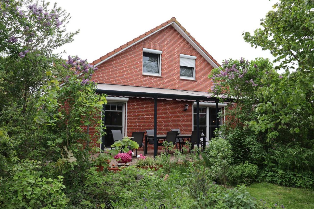 הוילה Krummhörn Haus Flieder מראה חיצוני תמונה